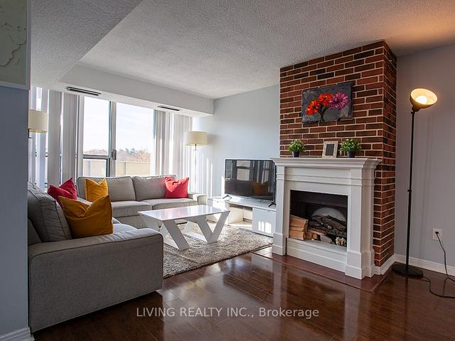 502 - 1300 Marlborough Rd, Condo with 3 bedrooms, 2 bathrooms and 1 parking in Oakville ON | Image 1