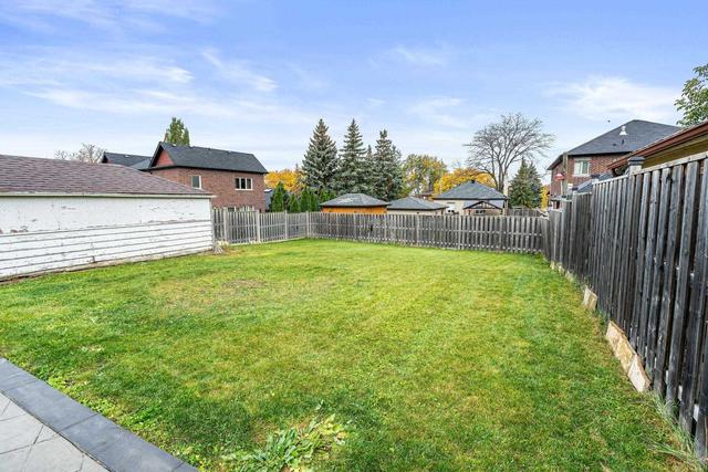 24 Flamingo Cres, House detached with 3 bedrooms, 2 bathrooms and 4 parking in Toronto ON | Image 27