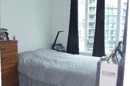 uph-06 - 90 Absolute Ave, Condo with 2 bedrooms, 2 bathrooms and 2 parking in Mississauga ON | Image 8