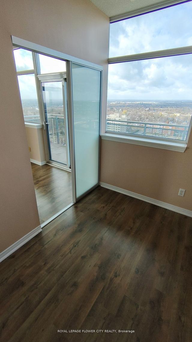 2307 - 215 Queen St, Condo with 1 bedrooms, 1 bathrooms and 1 parking in Brampton ON | Image 13