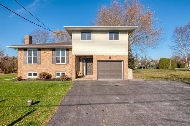 18240 Laura Avenue, House detached with 3 bedrooms, 2 bathrooms and 6 parking in South Glengarry ON | Card Image