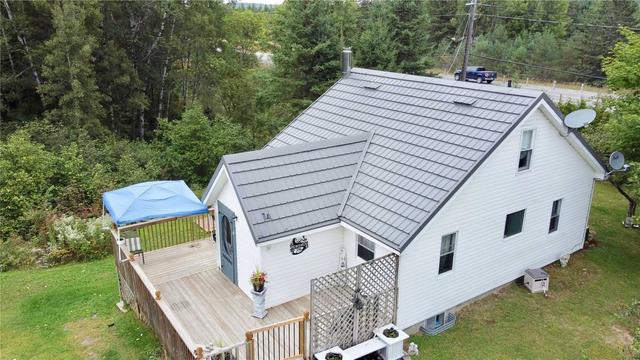 30281b Highway 62, House detached with 2 bedrooms, 1 bathrooms and 9 parking in Hastings Highlands ON | Card Image