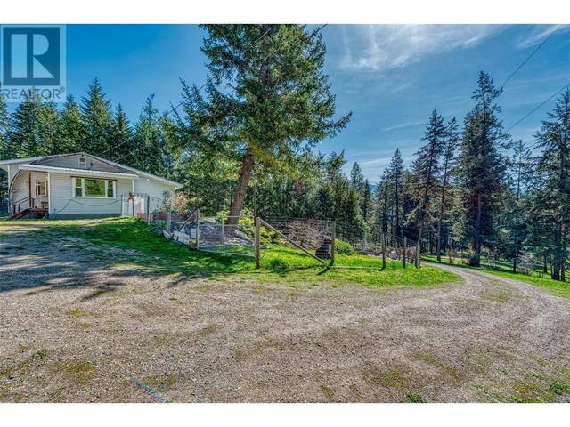 4372 Macdonald Road, House detached with 3 bedrooms, 2 bathrooms and null parking in Spallumcheen BC | Image 19