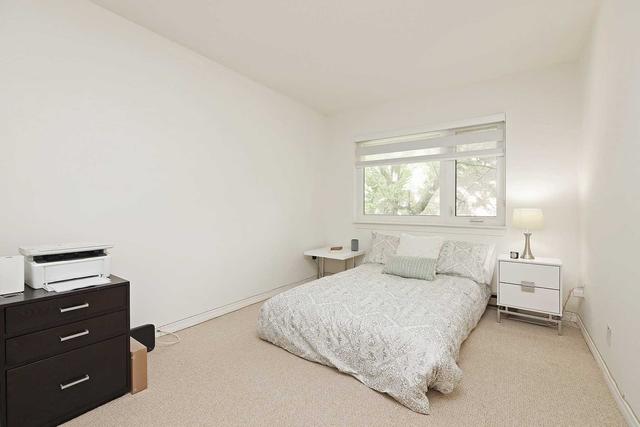 th3 - 250 Erskine Ave, Townhouse with 3 bedrooms, 2 bathrooms and 2 parking in Toronto ON | Image 6