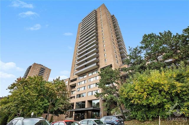 2510 - 515 St Laurent Boulevard, Condo with 3 bedrooms, 2 bathrooms and 2 parking in Ottawa ON | Card Image