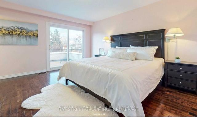 159 Chipwood Cres, House attached with 4 bedrooms, 3 bathrooms and 3 parking in Toronto ON | Image 3