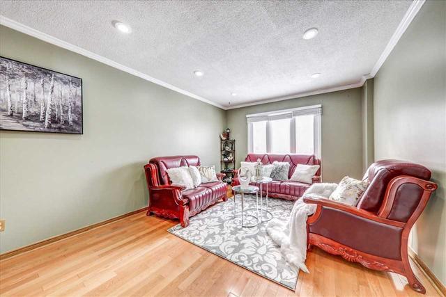 36 Halder Cres, House detached with 4 bedrooms, 4 bathrooms and 6 parking in Markham ON | Image 22
