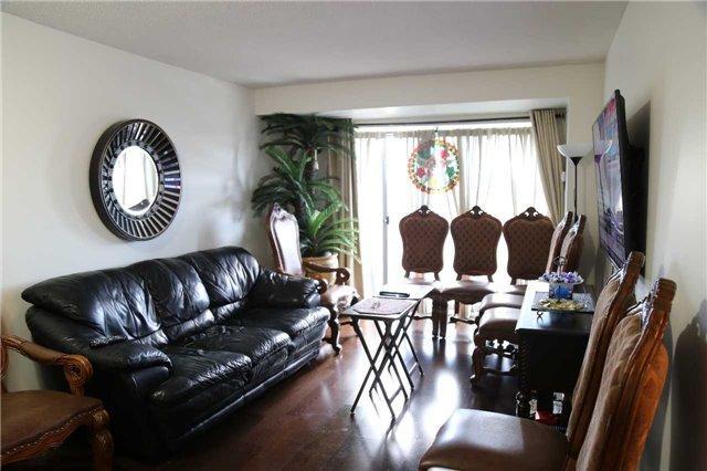 1002 - 8 Mondeo Dr, Condo with 2 bedrooms, 2 bathrooms and 2 parking in Toronto ON | Image 11
