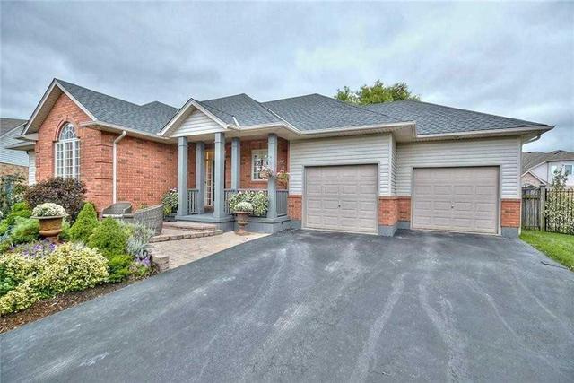 370 Jasmine Crt, House detached with 2 bedrooms, 3 bathrooms and 6 parking in Fort Erie ON | Image 1