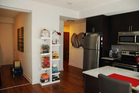 912 - 260 Sackville St, Condo with 1 bedrooms, 1 bathrooms and null parking in Toronto ON | Image 2