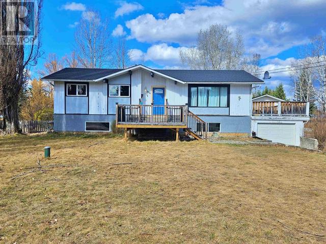 1816 Cypress Road, House detached with 5 bedrooms, 3 bathrooms and null parking in Cariboo A BC | Image 1