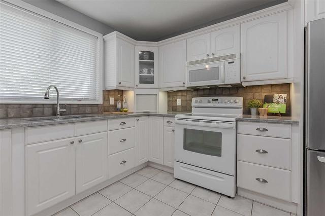 1262 De Quincy Cres, House detached with 3 bedrooms, 2 bathrooms and 3 parking in Burlington ON | Image 6