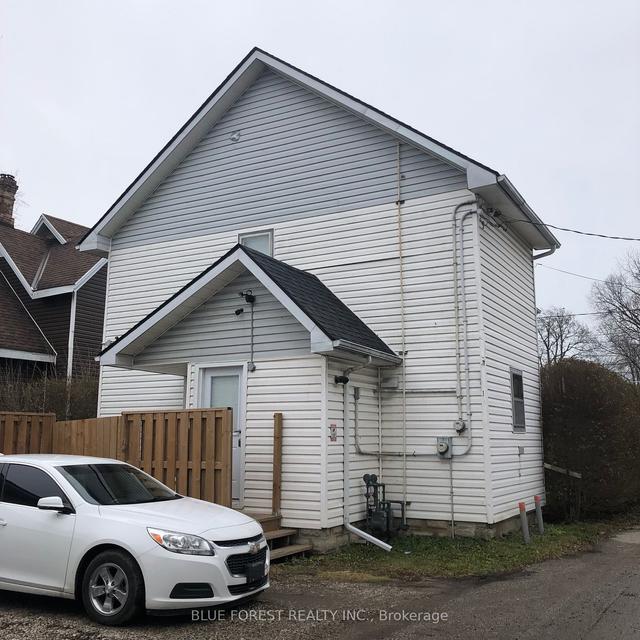 45 Gray St, House detached with 2 bedrooms, 2 bathrooms and 3 parking in Chatham Kent ON | Image 3