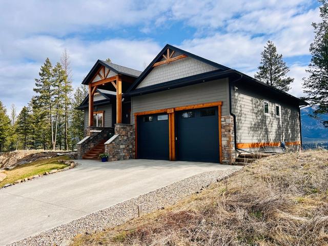 1711 Pine Ridge Mountain Place, House detached with 4 bedrooms, 3 bathrooms and 4 parking in Invermere BC | Image 3