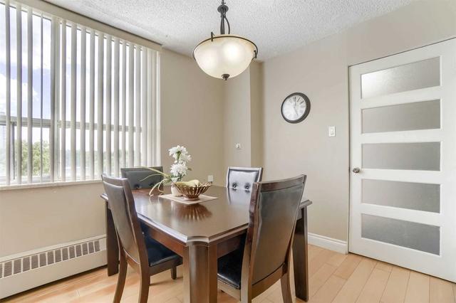 817 - 5 Parkway Forest Dr, Condo with 3 bedrooms, 2 bathrooms and 1 parking in Toronto ON | Image 13