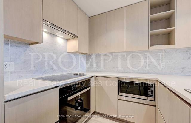 3302 - 85 Mcmahon Dr, Condo with 3 bedrooms, 3 bathrooms and 1 parking in Toronto ON | Image 22
