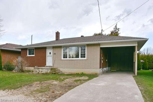 494 6th Street, House detached with 2 bedrooms, 1 bathrooms and 2 parking in Hanover ON | Image 1