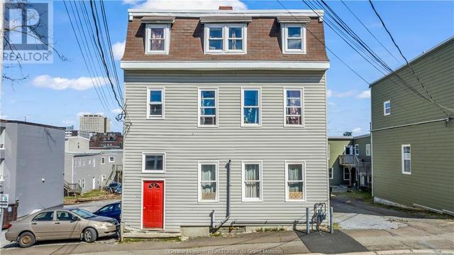 179 Britain, House other with 5 bedrooms, 4 bathrooms and null parking in Saint John NB | Image 2