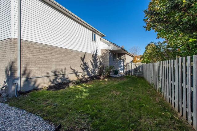 679 Spinnaker Cres, House detached with 3 bedrooms, 3 bathrooms and 6 parking in Waterloo ON | Image 17