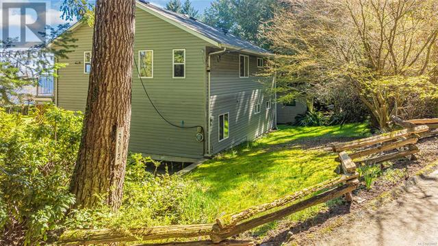3512 Stephenson Point Rd, House detached with 3 bedrooms, 2 bathrooms and 2 parking in Nanaimo BC | Image 77