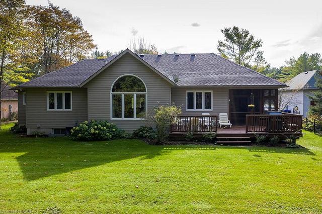 56 Martyn Drive, House detached with 3 bedrooms, 3 bathrooms and 6 parking in Wasaga Beach ON | Image 26