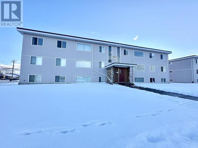 105 - 9807 104 Avenue, Condo with 2 bedrooms, 1 bathrooms and null parking in Fort St. John BC | Image 1