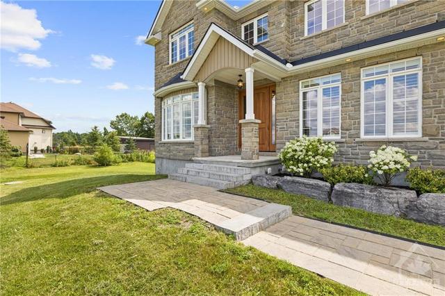130 Ravenview Way, House detached with 5 bedrooms, 5 bathrooms and 10 parking in Ottawa ON | Image 3