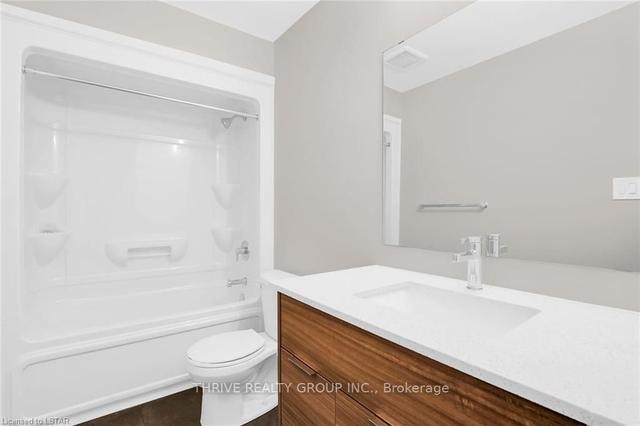 100 - 1781 Henrica Ave, Townhouse with 4 bedrooms, 4 bathrooms and 4 parking in London ON | Image 3