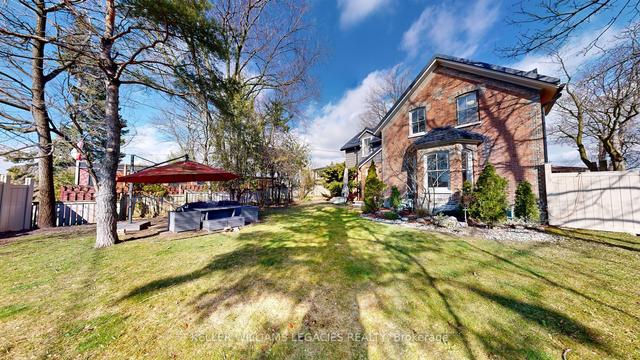 726 Meadowvale Rd, House detached with 3 bedrooms, 3 bathrooms and 10 parking in Toronto ON | Image 30