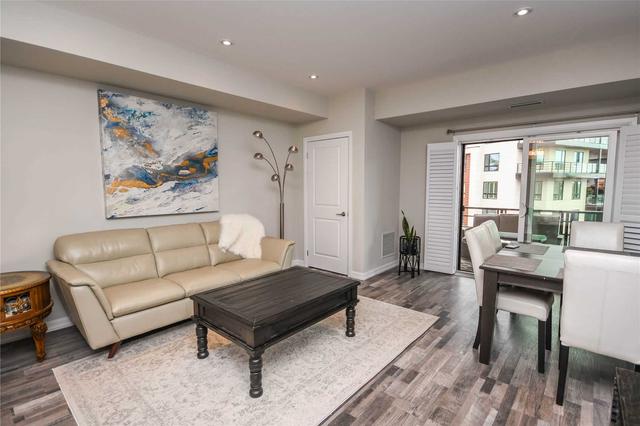 411 - 302 Essa Rd, Condo with 1 bedrooms, 1 bathrooms and 1 parking in Barrie ON | Image 5