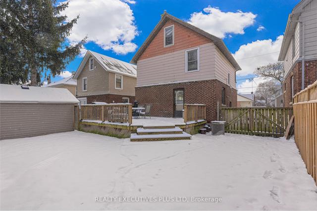 5383 Huron St S, House detached with 3 bedrooms, 1 bathrooms and 3 parking in Niagara Falls ON | Image 6