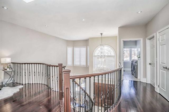 114 Budea Cres, House detached with 4 bedrooms, 5 bathrooms and 6 parking in Toronto ON | Image 14