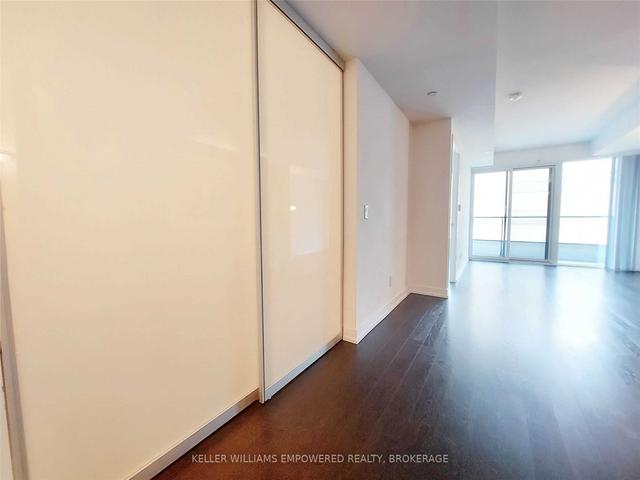 709 - 85 Wood St, Condo with 2 bedrooms, 2 bathrooms and 0 parking in Toronto ON | Image 4