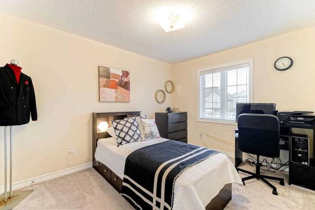 1539 Bruny Ave, House semidetached with 3 bedrooms, 3 bathrooms and 1 parking in Pickering ON | Image 24