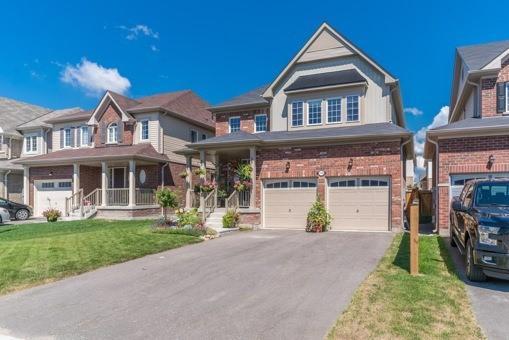 113 Richard Davies Cres, House detached with 4 bedrooms, 3 bathrooms and 4 parking in Clarington ON | Image 2