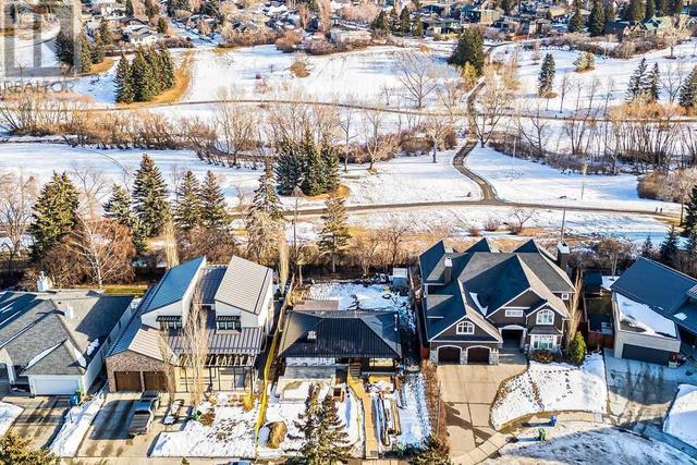 20 Cambridge Place Nw, House detached with 4 bedrooms, 1 bathrooms and 2 parking in Calgary AB | Image 1