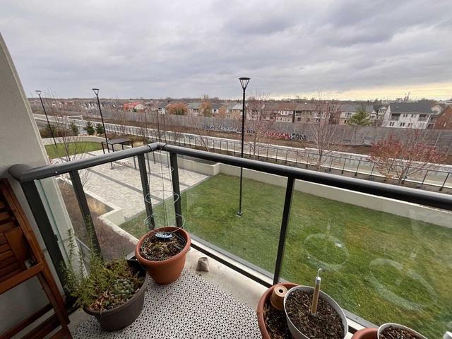522 - 8 Trent Ave, Condo with 1 bedrooms, 1 bathrooms and 0 parking in Toronto ON | Image 7