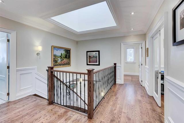157 Burnett Ave, House detached with 4 bedrooms, 5 bathrooms and 4 parking in Toronto ON | Image 12