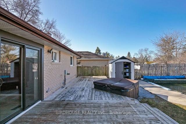 136 Herbert St, House detached with 2 bedrooms, 2 bathrooms and 6 parking in Peterborough ON | Image 25