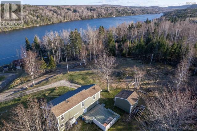 54 Riverside Drive, House detached with 3 bedrooms, 1 bathrooms and null parking in Cape Breton NS | Image 8