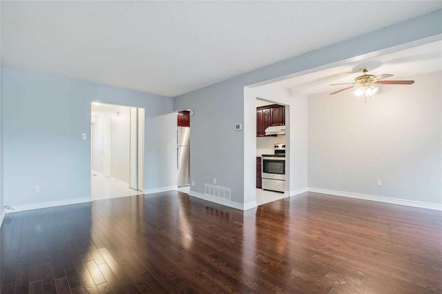85 Dundalk Dr, Townhouse with 4 bedrooms, 3 bathrooms and 3 parking in Toronto ON | Image 21