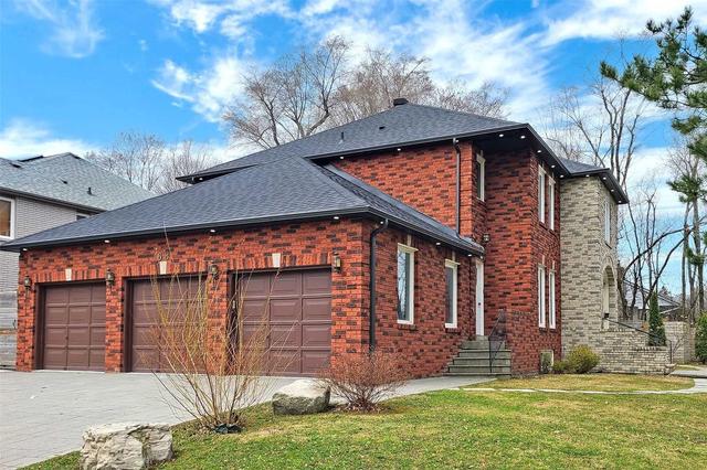 68 Cotswold Cres, House detached with 4 bedrooms, 6 bathrooms and 9 parking in Toronto ON | Image 1