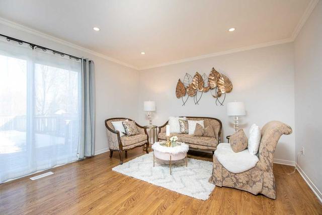 2405 Stefi Tr, House attached with 3 bedrooms, 3 bathrooms and 3 parking in Oakville ON | Image 23