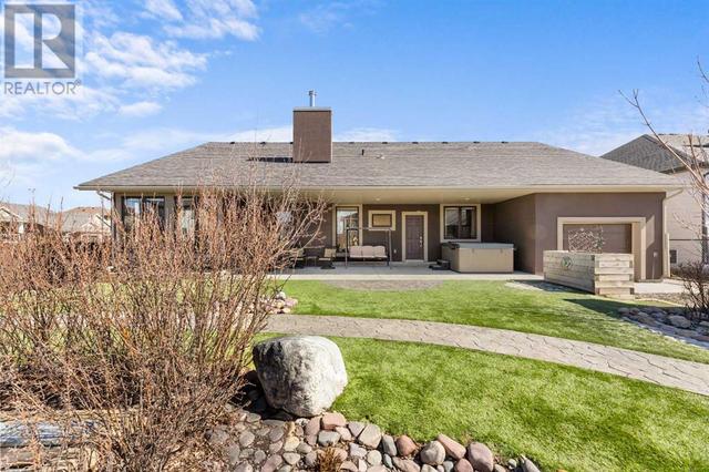 2 Harrison Green, House detached with 5 bedrooms, 4 bathrooms and 8 parking in Olds AB | Image 2