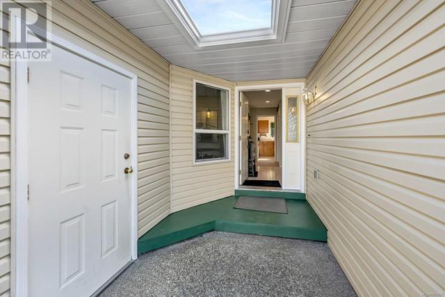 210 Cowichan Ave, House detached with 3 bedrooms, 2 bathrooms and 4 parking in Lake Cowichan BC | Image 16