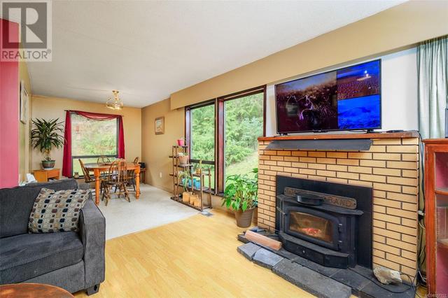 231 Sayward Hts, House detached with 3 bedrooms, 1 bathrooms and 3 parking in Sayward BC | Image 5