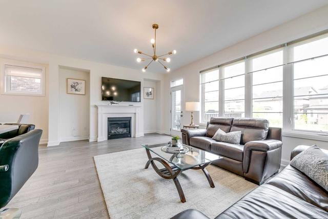 3129 Riverpath Common, Townhouse with 3 bedrooms, 4 bathrooms and 4 parking in Oakville ON | Image 9