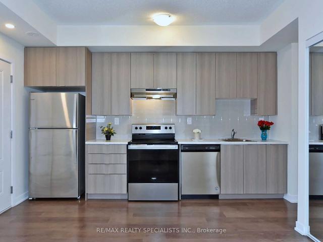 th-13 - 60 Orchid Place Dr, Townhouse with 1 bedrooms, 1 bathrooms and 0 parking in Toronto ON | Image 2