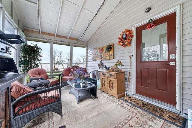 444 Cressy Bayside Road Rd, House detached with 2 bedrooms, 1 bathrooms and 10 parking in Prince Edward County ON | Image 8