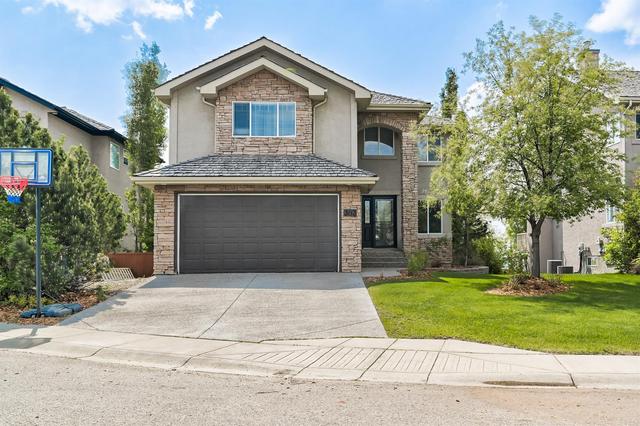 303 Royal Bay Nw, House detached with 3 bedrooms, 2 bathrooms and 4 parking in Calgary AB | Image 1